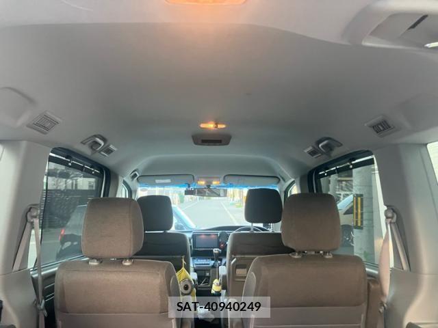 Honda e 2015-11 8317301-15