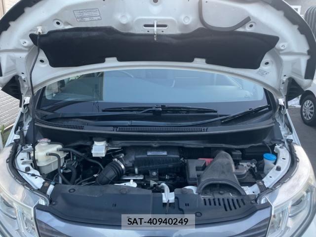 Honda e 2015-11 8317301-23