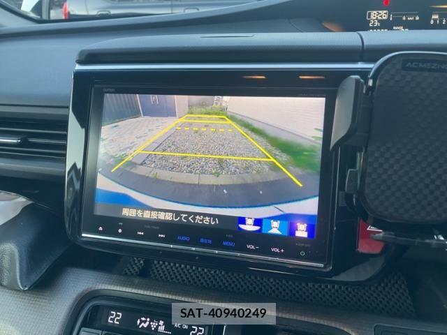 Honda e 2015-11 8317301-25