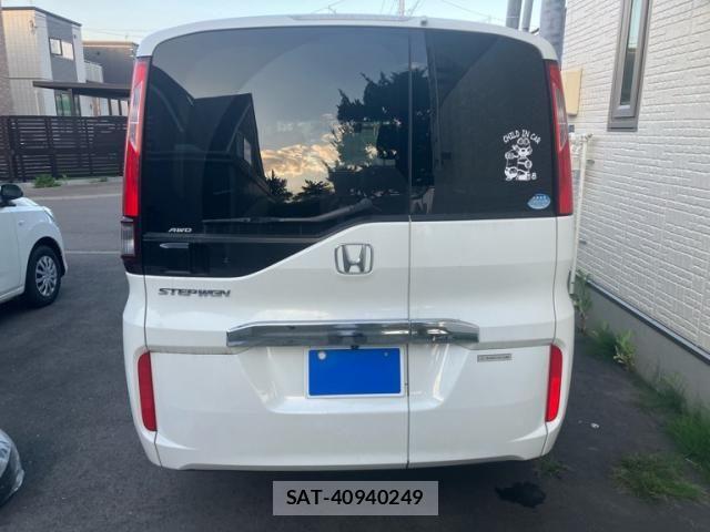 Honda e 2015-11 8317301-4