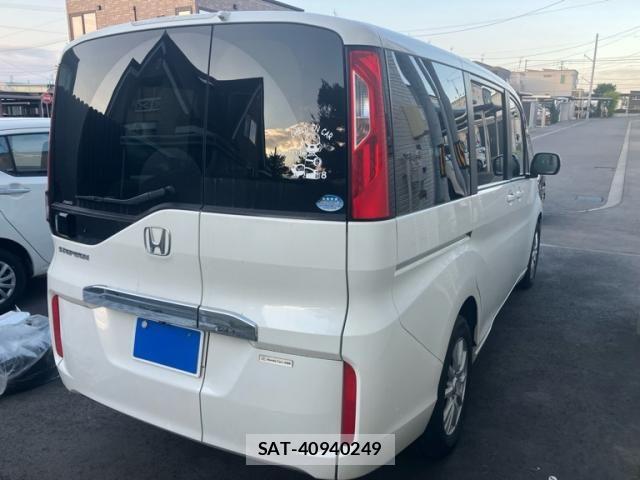 Honda e 2015-11 8317301-6