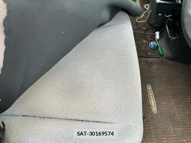 Honda e 2006-07 8317303-17