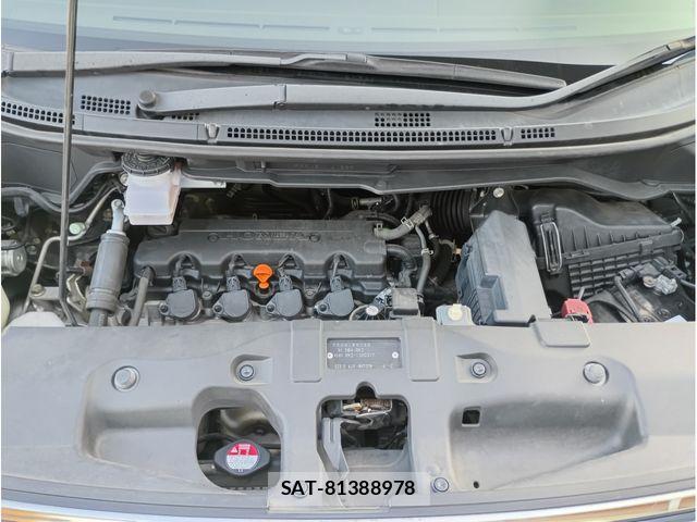 Honda e 2012-06 8368980-18
