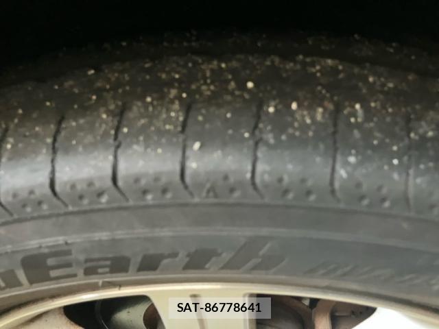 Honda e 2013-03 8528565-8