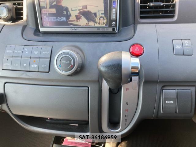 Honda e 2006-09 8629075-26