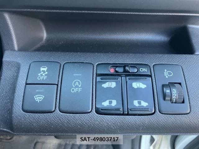 Honda e 2013-09 8629073-23