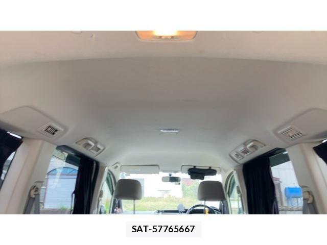 Honda e 2011-10 8797576-12