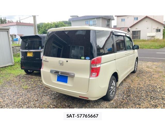 Honda e 2011-10 8797576-5
