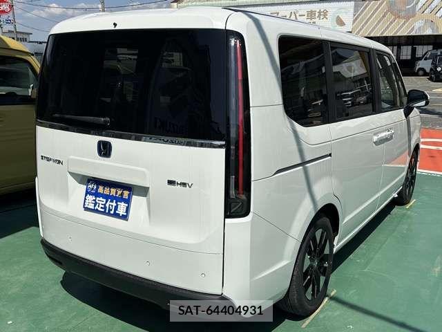Honda STEP WGN 2026-03 6717427-19