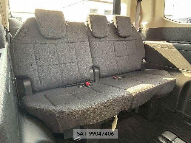 Honda STEP WGN 2023-03 6791508-13
