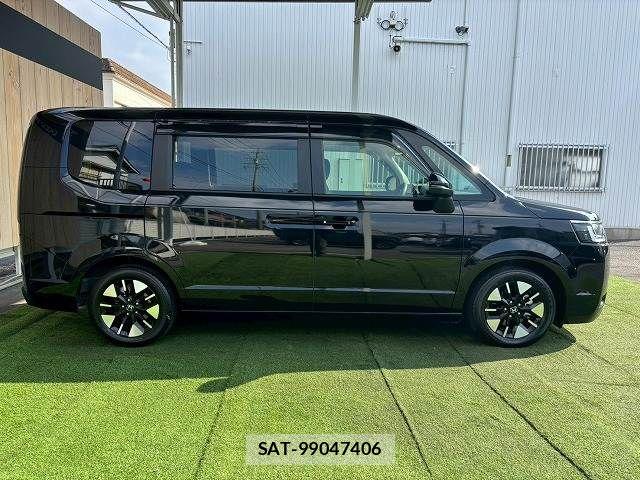 Honda STEP WGN 2023-03 6791508-16