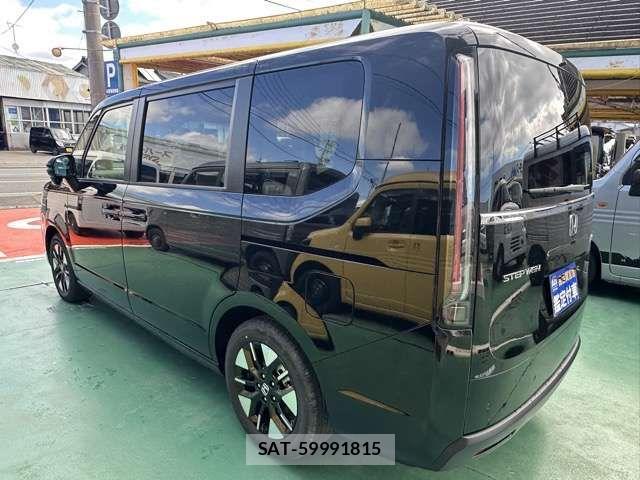 Honda STEP WGN 2026-03 7225523-3
