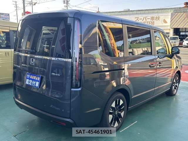 Honda STEP WGN 2026-01 7330299-17