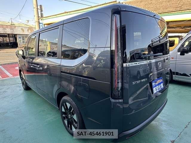 Honda STEP WGN 2026-01 7330299-3