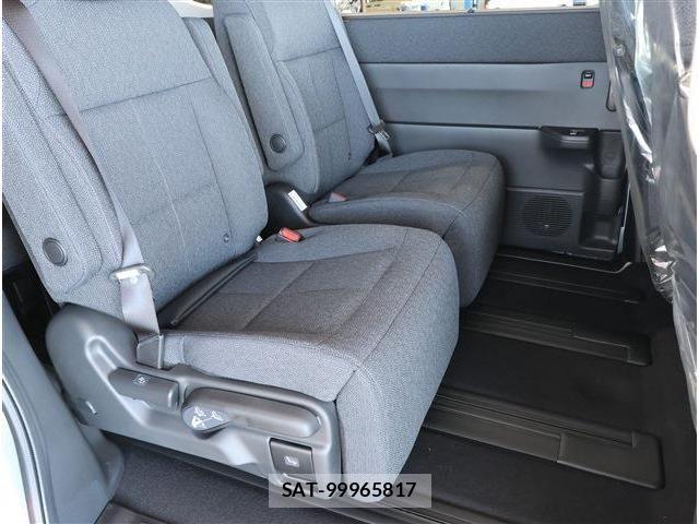 Honda STEP WGN 2026-02 7330291-12
