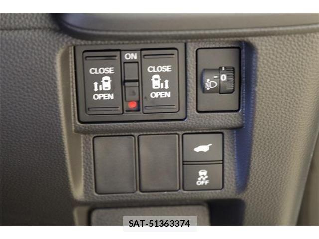 Honda STEP WGN 2026-02 7330290-4