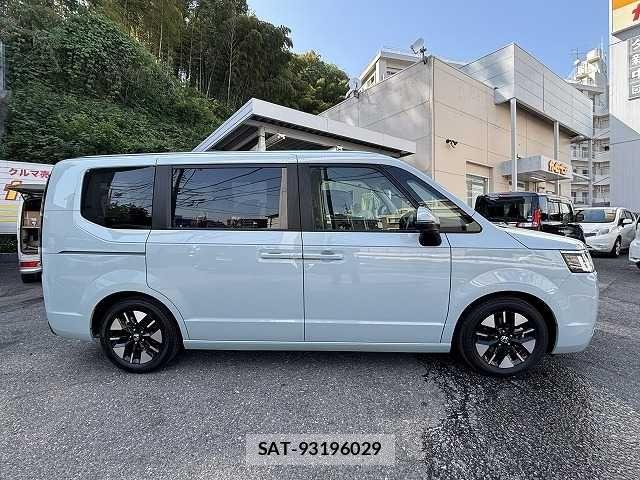 Honda STEP WGN 2025-05 7330298-20