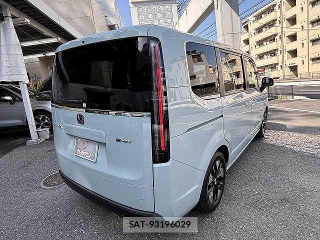 Honda STEP WGN 2025-05 7330298-23