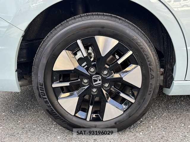 Honda STEP WGN 2025-05 7330298-24