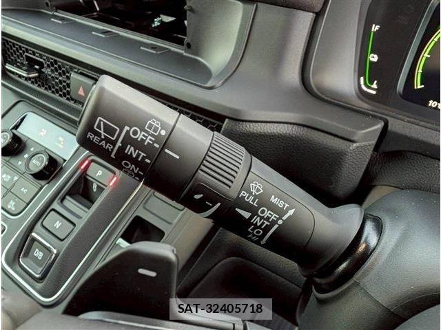 Honda STEP WGN 2026-05 7359958-23