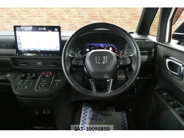 Honda STEP WGN 2022-08 7394277-16