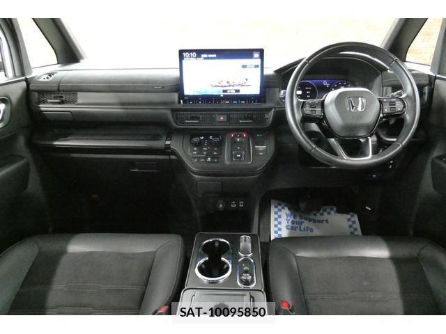 Honda STEP WGN 2022-08 7394277-2