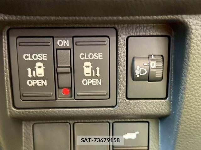 Honda STEP WGN 2025-05 7789427-4