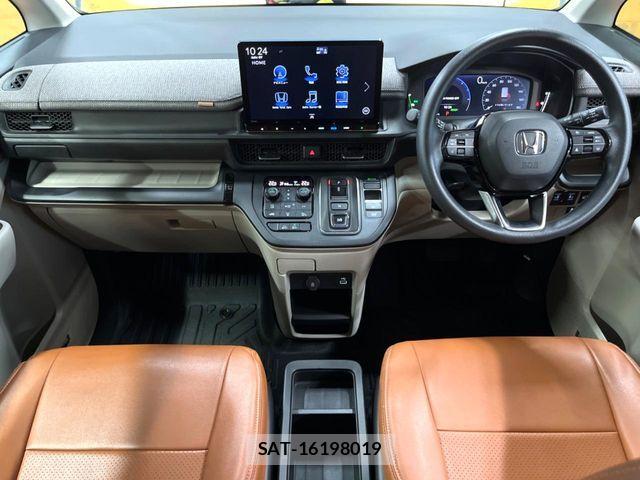 Honda STEP WGN 2023-08 7789426-1