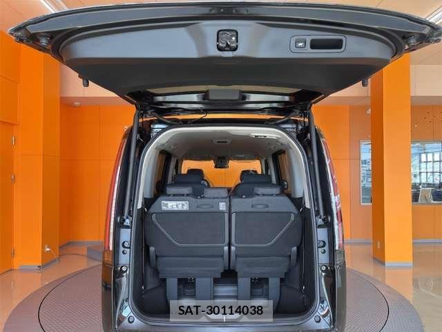 Honda STEP WGN 2026-05 7981116-11