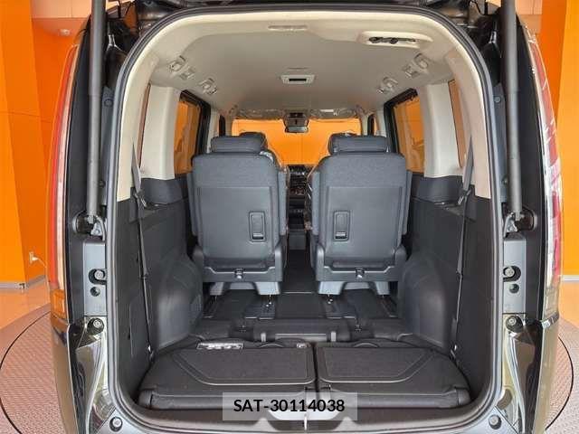Honda STEP WGN 2026-05 7981116-13