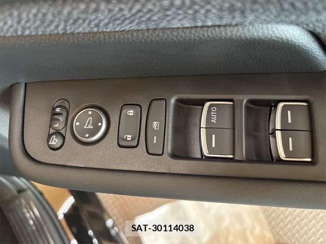 Honda STEP WGN 2026-05 7981116-19