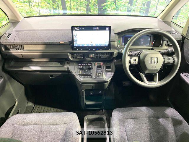 Honda STEP WGN 2024-05 8038458-1