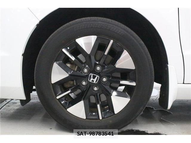Honda STEP WGN 2023-05 8075707-23