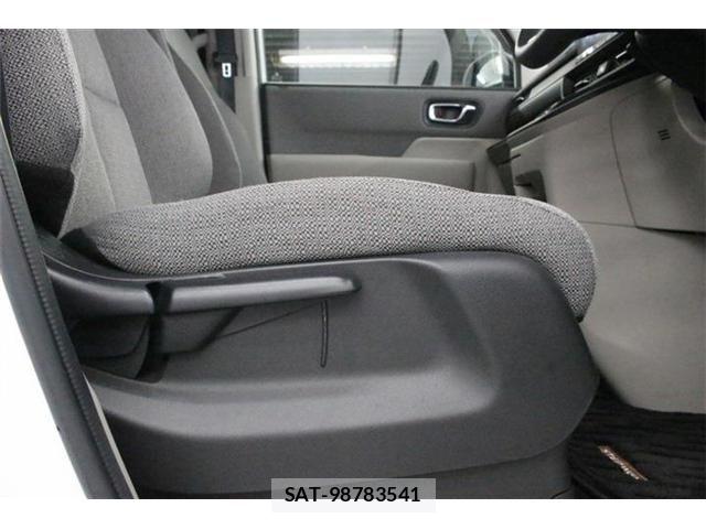Honda STEP WGN 2023-05 8075707-27