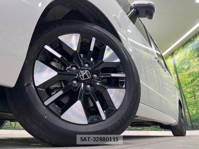 Honda STEP WGN 2023-09 8102035-13