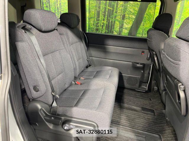 Honda STEP WGN 2023-09 8102035-8