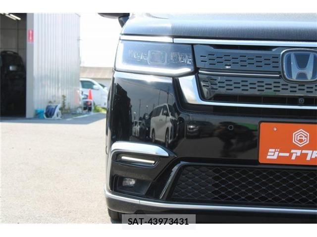 Honda STEP WGN 2022-07 8146761-24