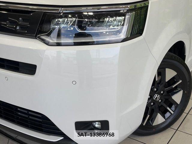 Honda STEP WGN 2023-06 8210399-12