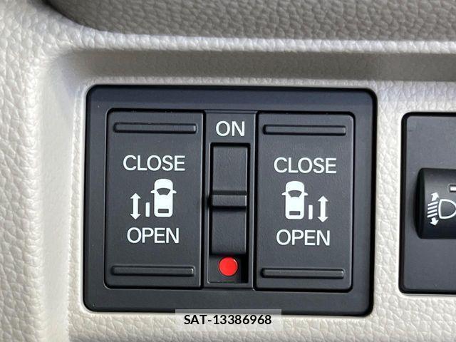 Honda STEP WGN 2023-06 8210399-3