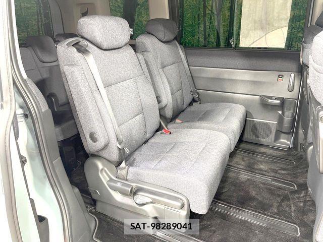 Honda STEP WGN 2023-01 8246783-9