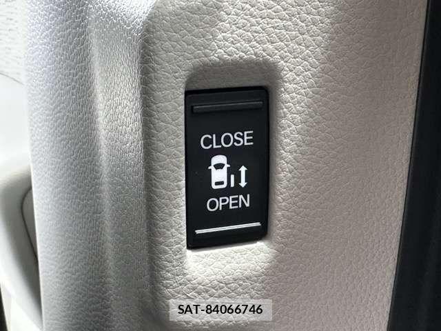 Honda STEP WGN 2026-06 8415113-10