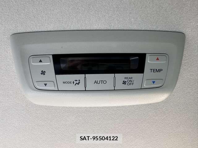 Honda STEP WGN 2026-07 8563640-10
