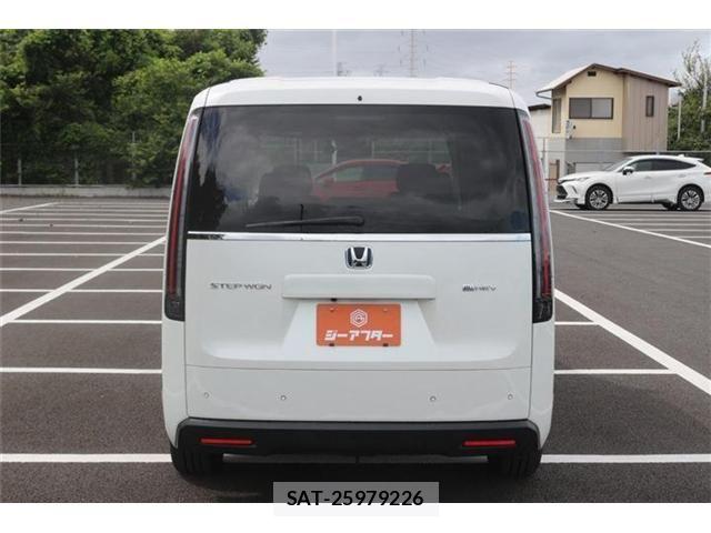 Honda STEP WGN 2023-07 8797577-10