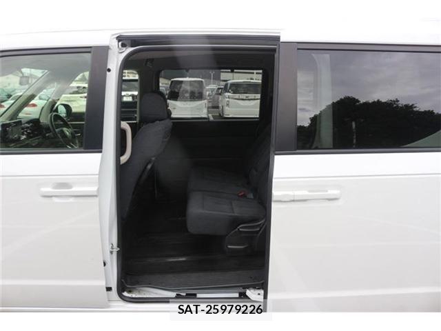 Honda STEP WGN 2023-07 8797577-26