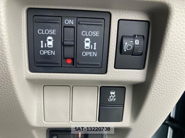 Honda STEP WGN 2022-07 8850723-16