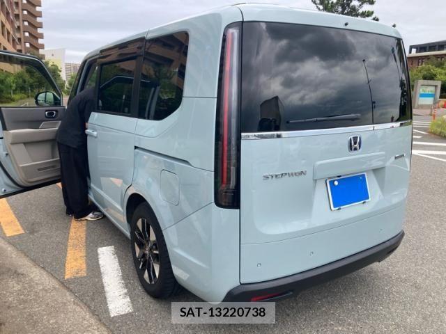 Honda STEP WGN 2022-07 8850723-5