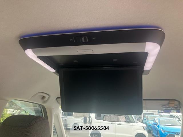 Honda STEP WGN 2023-05 8850728-15