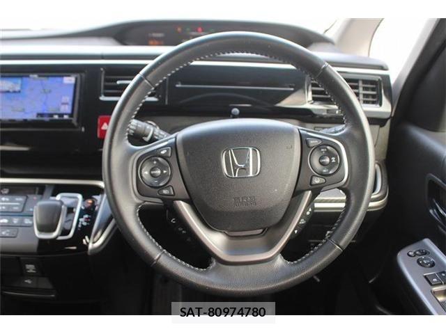 Honda STEP WGN 2018-03 5879570-4