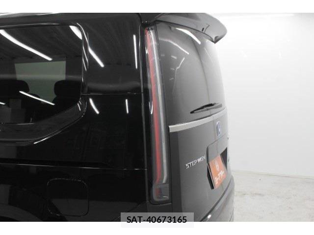 Honda STEP WGN 2023-10 5879546-15