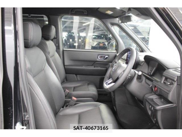 Honda STEP WGN 2023-10 5879546-26